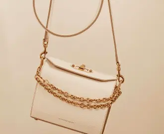 CROSSBODY image