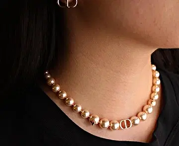 JEWELLERY image